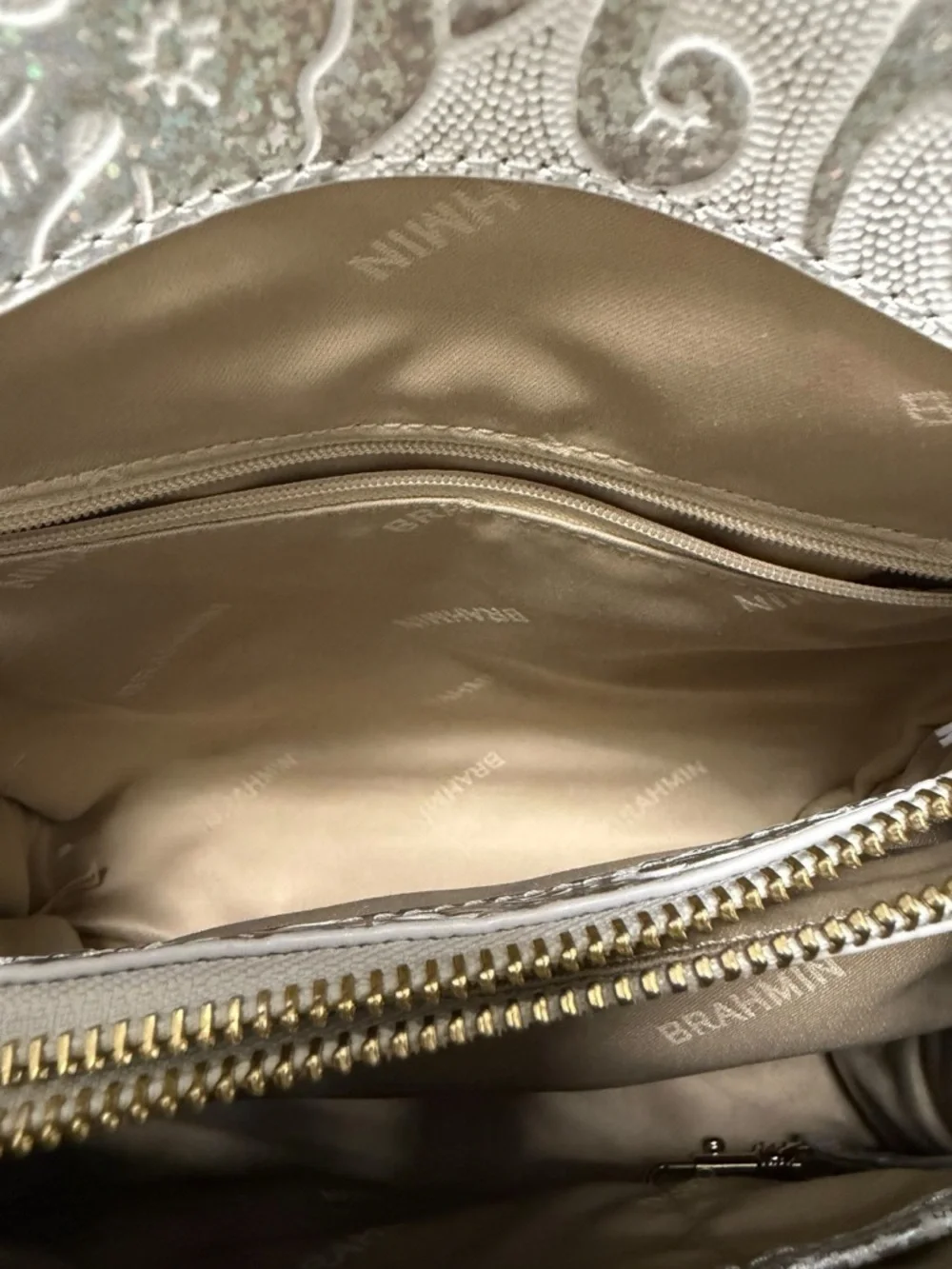 Brahmin Metallic Paisley Silver/White Leather Handbag - Picture 6 of 9